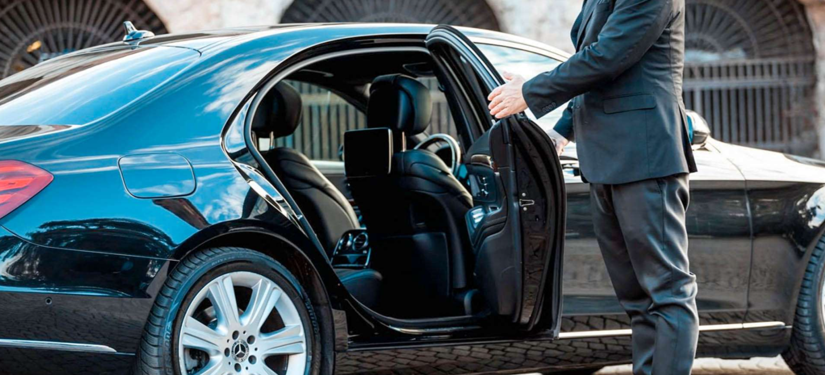 Reliable charter bus and transfer solutions
