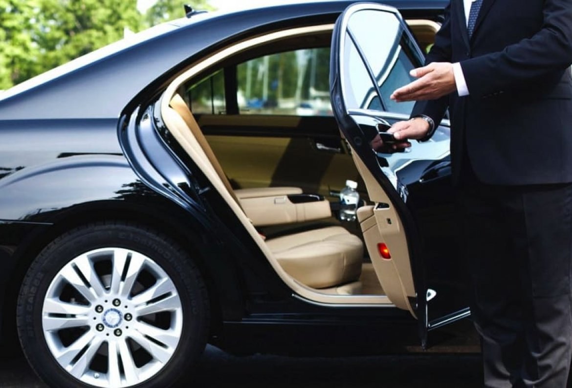 Reliable on-time comfortable charter bus service